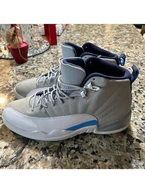 NIKE AIR JORDAN RETRO 12 WOLF GREY UNIVERSITY BLUE SHOES MEN'S 11.5 130690-007